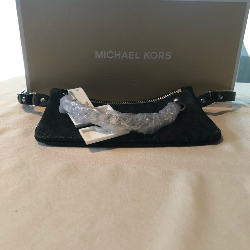 Michael Kors Signature Fanny Pack